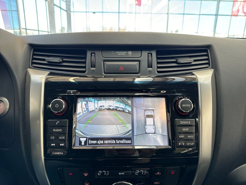 Nissan Navara vaihtoauto