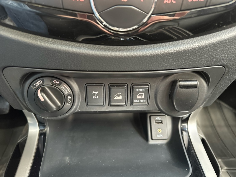 Nissan Navara vaihtoauto