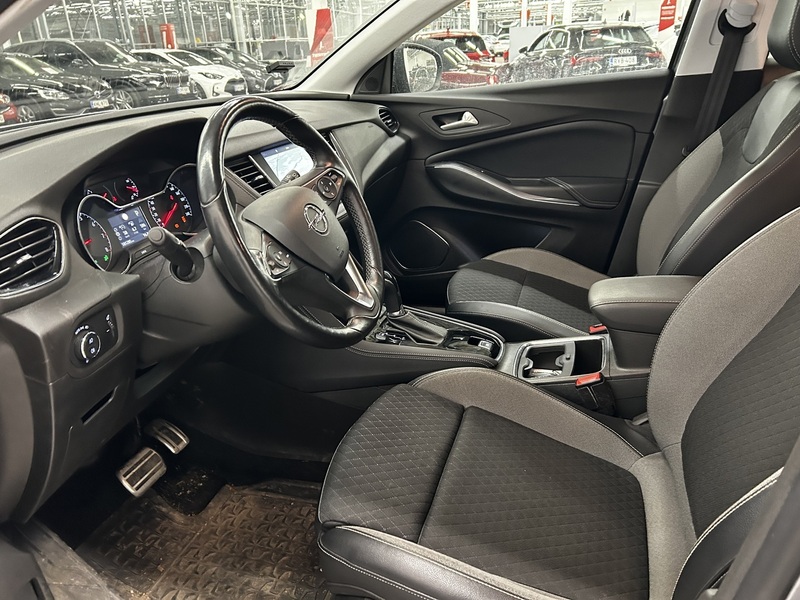 Opel Grandland X vaihtoauto