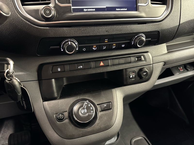 Opel Vivaro vaihtoauto