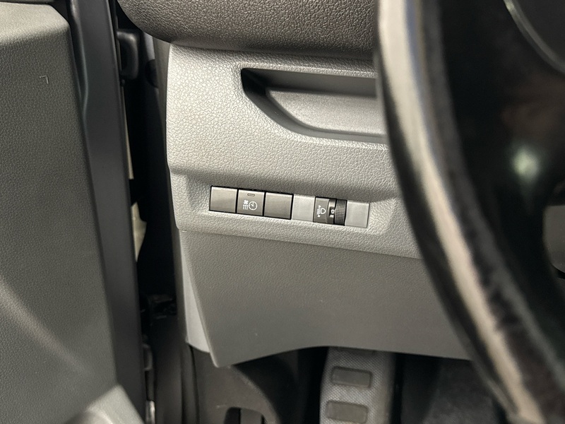 Opel Vivaro vaihtoauto