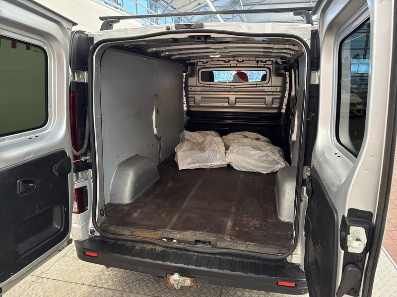 Opel Vivaro vaihtoauto