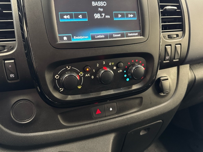 Opel Vivaro vaihtoauto