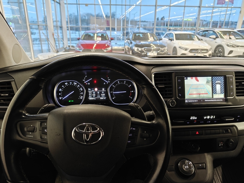 Toyota Proace Verso vaihtoauto