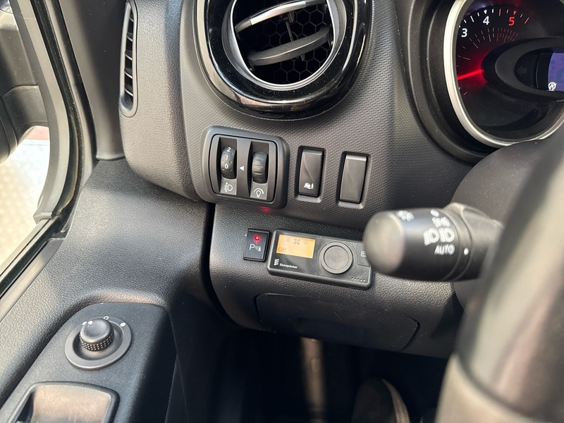 Renault Trafic vaihtoauto