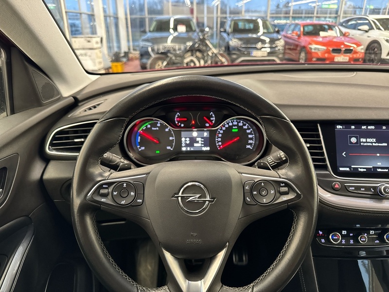 Opel Grandland X vaihtoauto