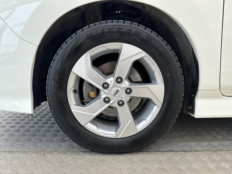 Nissan Leaf vaihtoauto