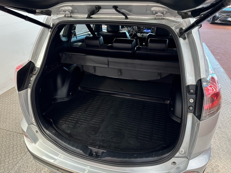 Toyota RAV4 vaihtoauto