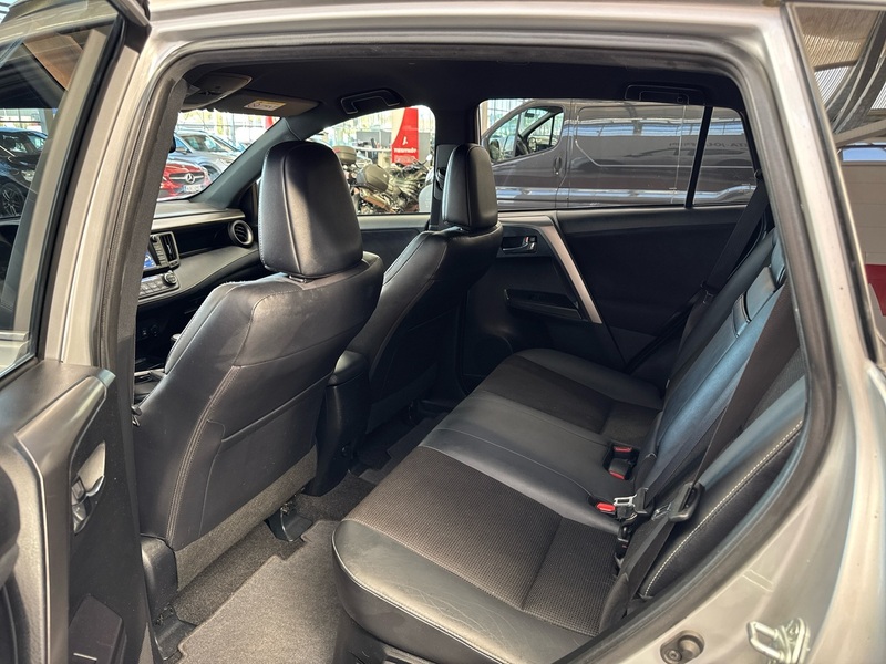 Toyota RAV4 vaihtoauto