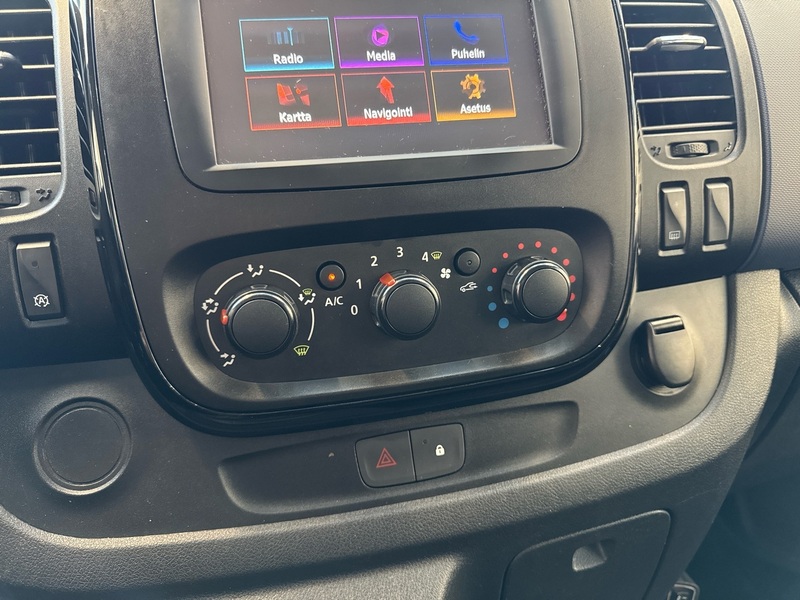 Opel Vivaro vaihtoauto