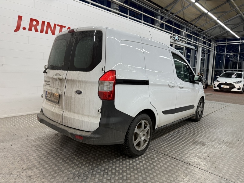 Ford Transit Courier vaihtoauto