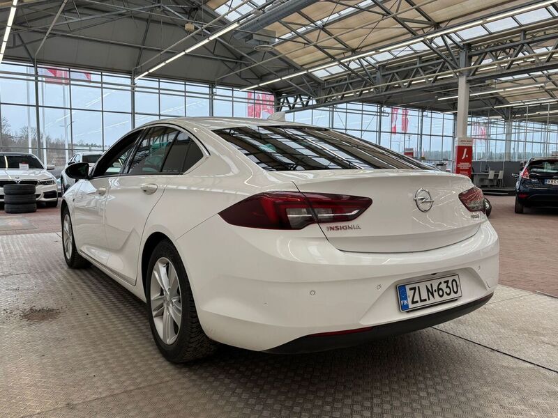 Opel Insignia vaihtoauto