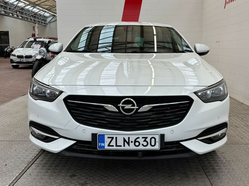 Opel Insignia vaihtoauto