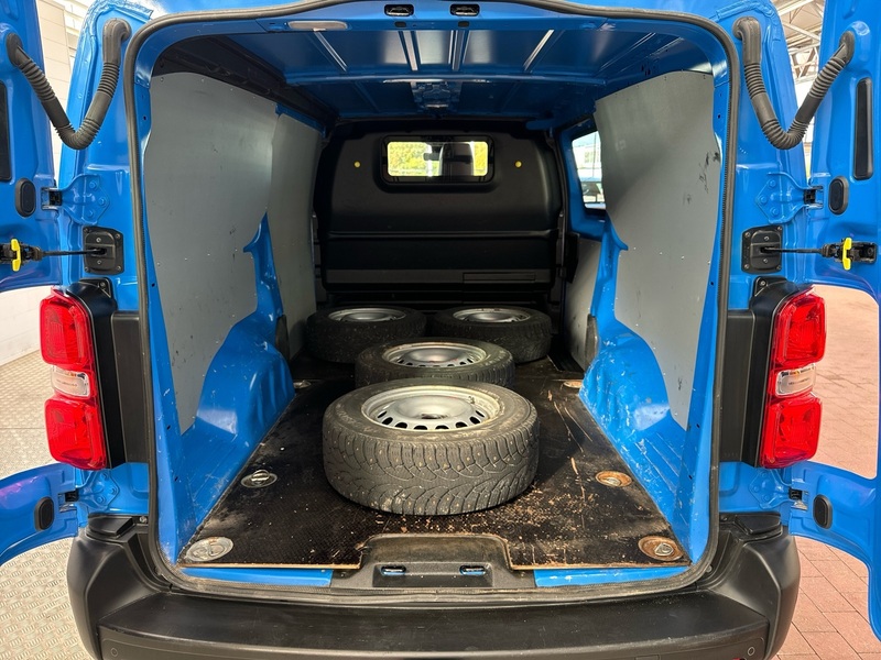 Opel Vivaro vaihtoauto