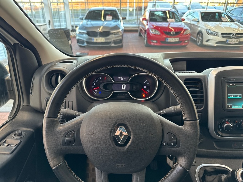 Renault Trafic vaihtoauto