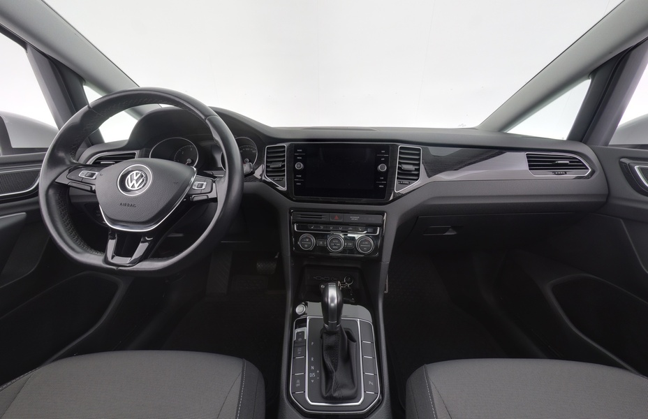 Volkswagen Golf Sportsvan vaihtoauto