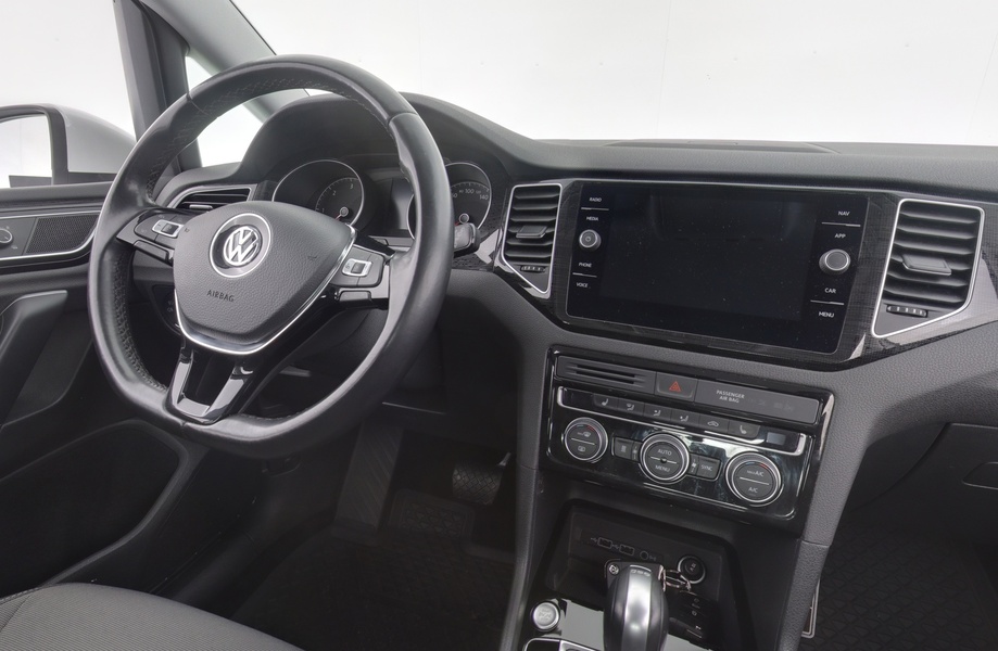 Volkswagen Golf Sportsvan vaihtoauto