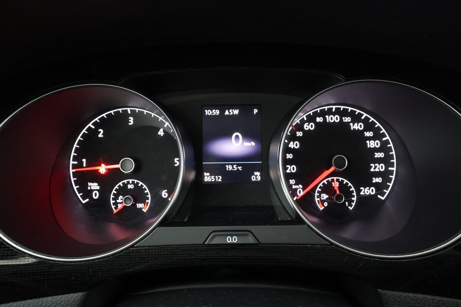 Volkswagen Golf Sportsvan vaihtoauto