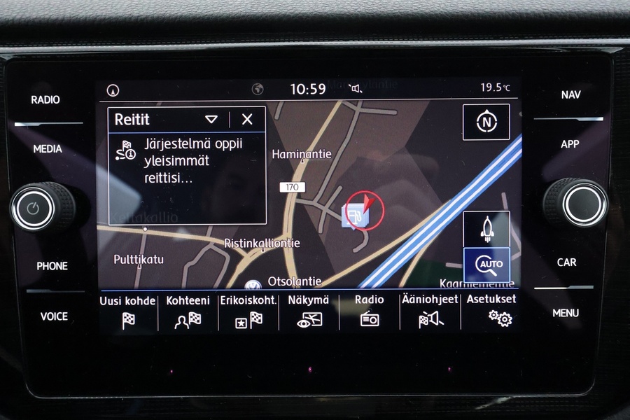 Volkswagen Golf Sportsvan vaihtoauto