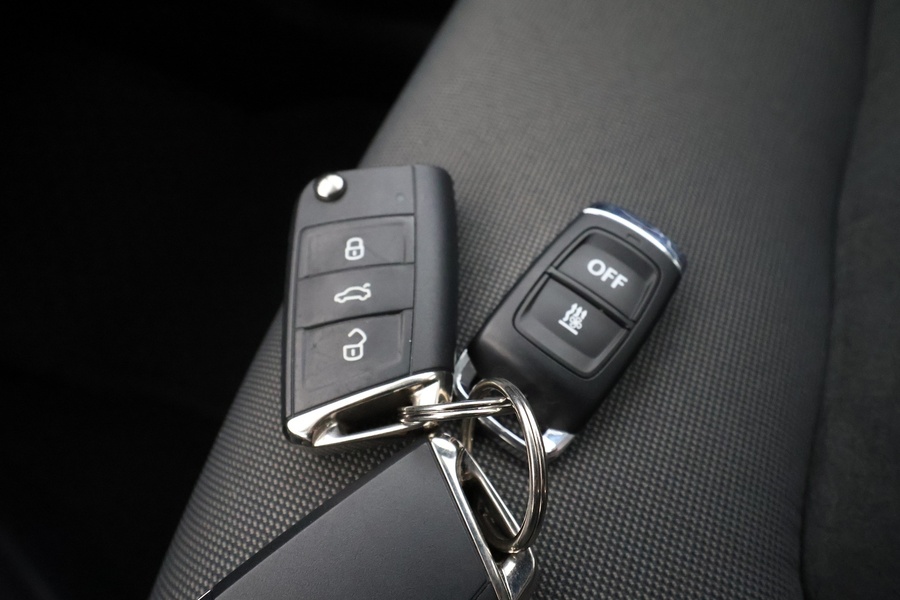 Volkswagen Golf Sportsvan vaihtoauto