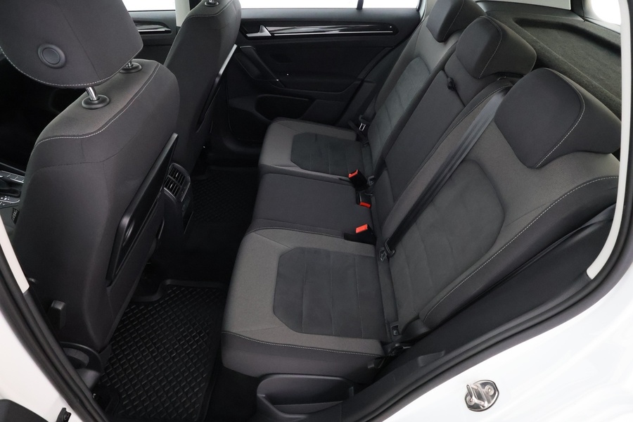 Volkswagen Golf Sportsvan vaihtoauto