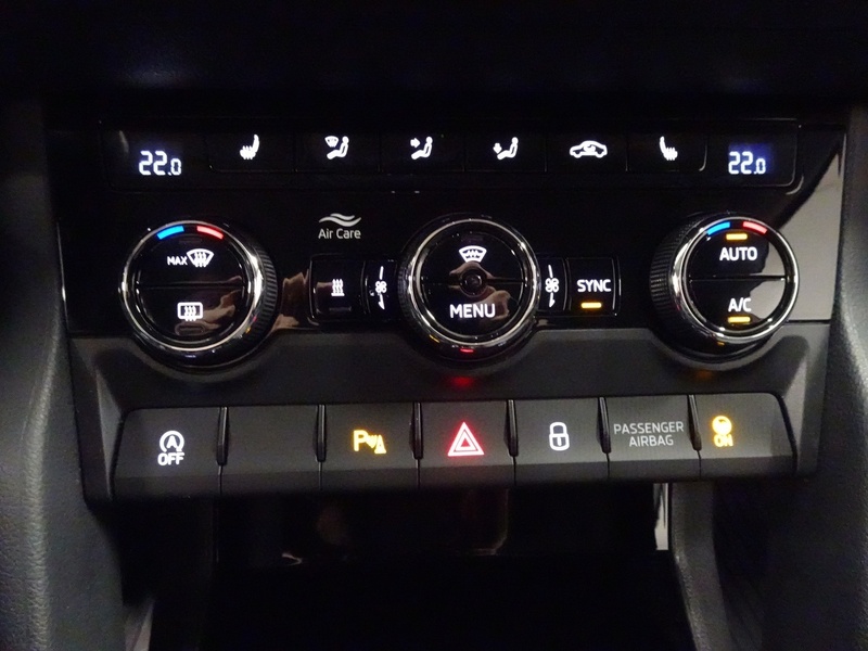 Skoda Karoq vaihtoauto