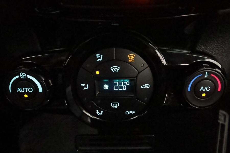 Ford Fiesta vaihtoauto