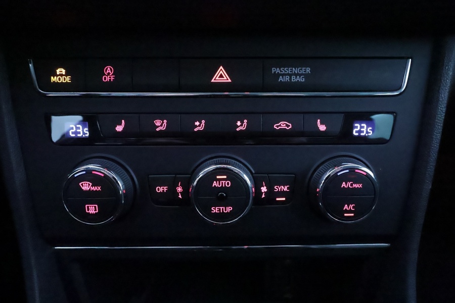 SEAT Leon ST vaihtoauto