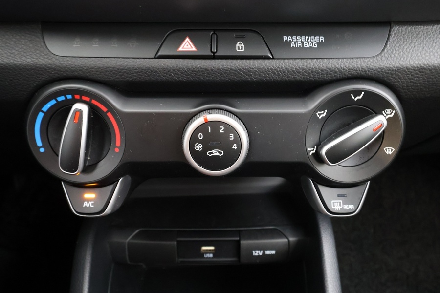 Kia Stonic vaihtoauto