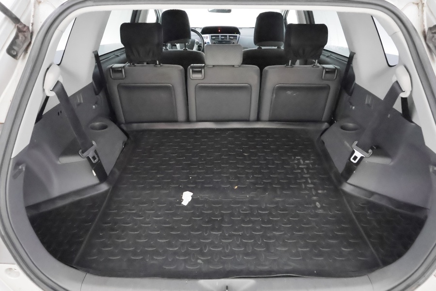 Toyota Prius+ vaihtoauto