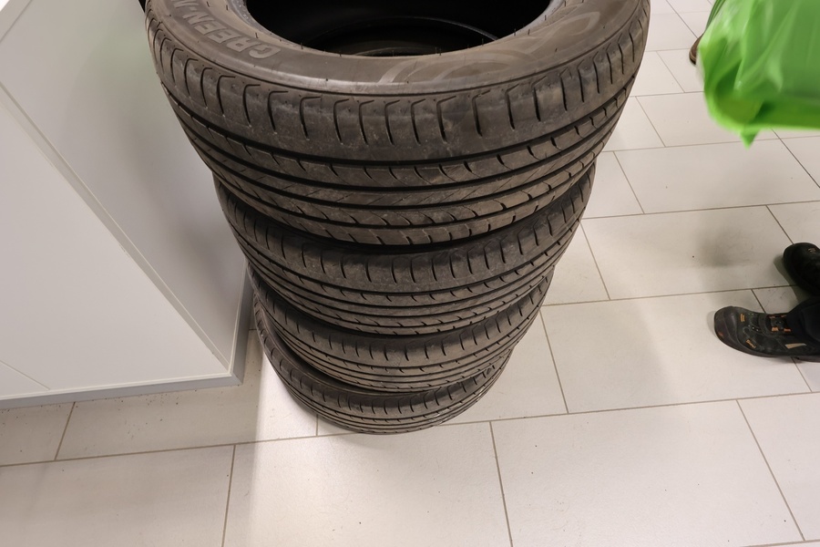 Toyota Prius+ vaihtoauto