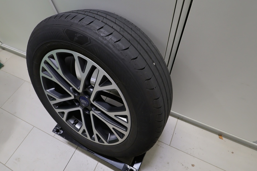 Ford Kuga vaihtoauto