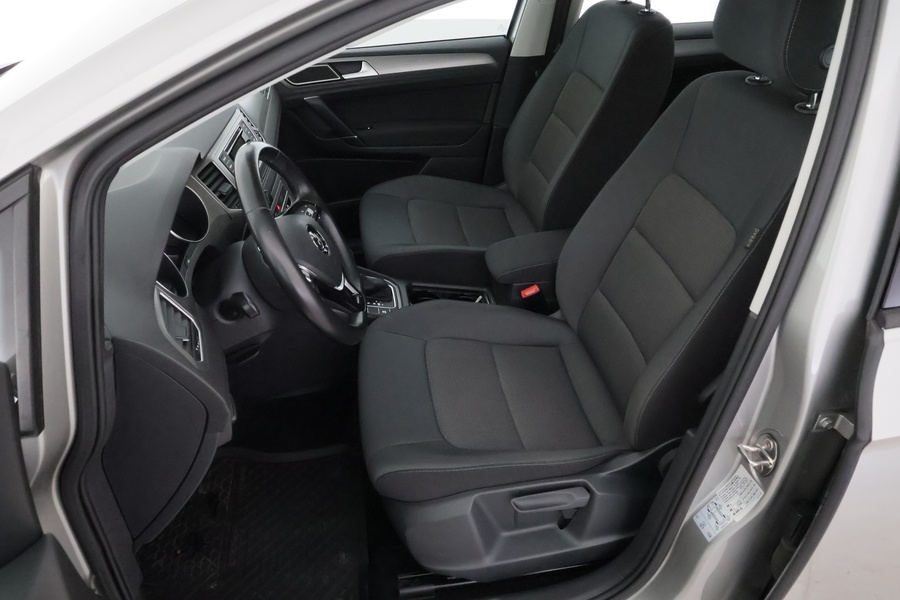 Volkswagen Golf Sportsvan vaihtoauto