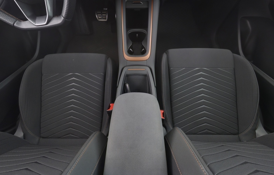 Cupra Born vaihtoauto