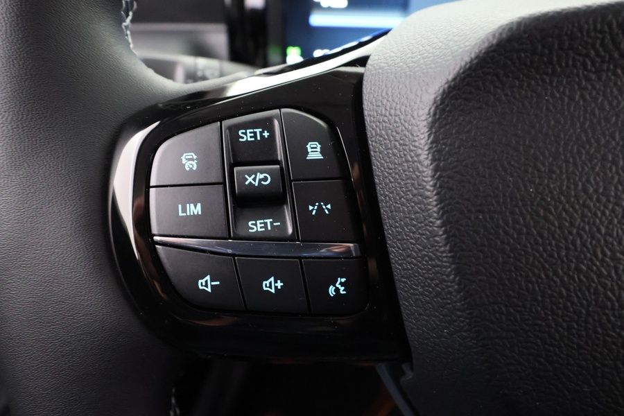 Ford Transit Courier vaihtoauto