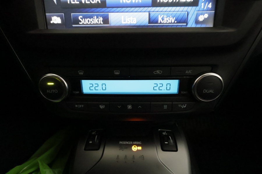 Toyota Avensis vaihtoauto