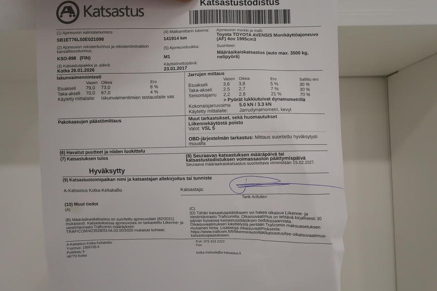 Toyota Avensis vaihtoauto