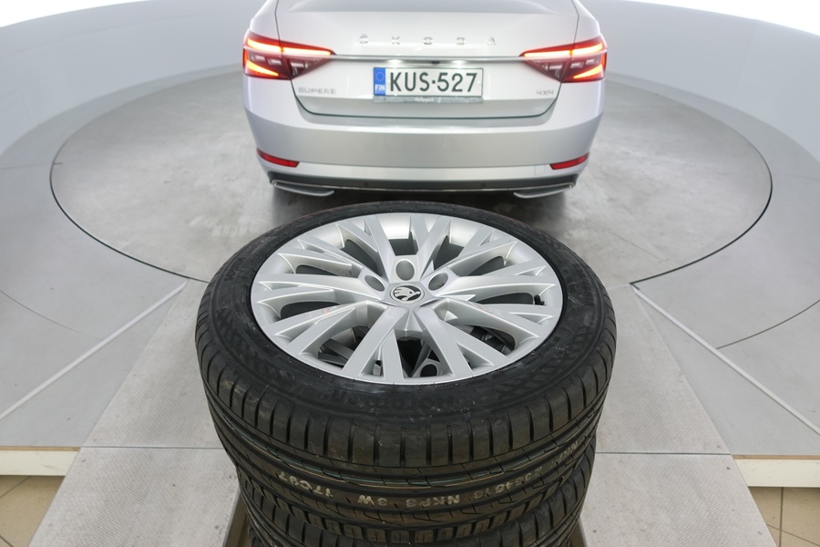 Skoda Superb vaihtoauto