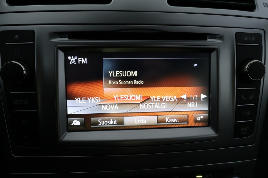 Toyota Avensis vaihtoauto