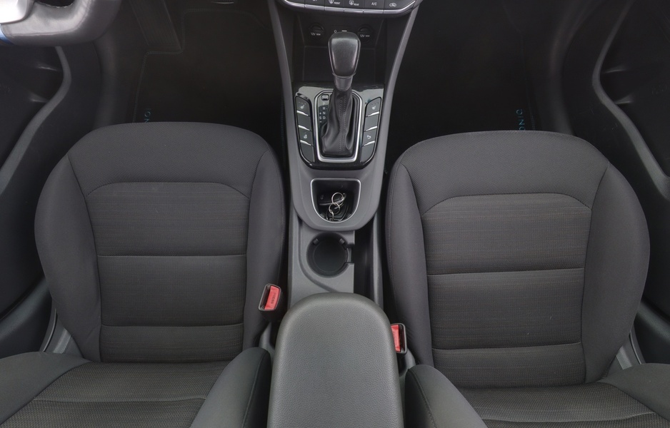 Hyundai IONIQ hybrid vaihtoauto