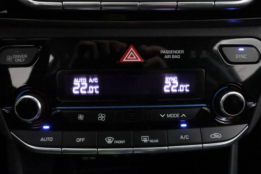 Hyundai IONIQ hybrid vaihtoauto