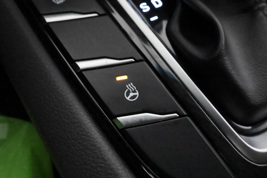 Hyundai IONIQ hybrid vaihtoauto