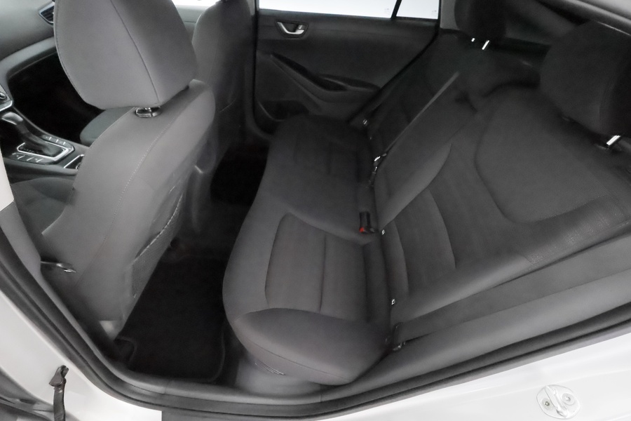 Hyundai IONIQ hybrid vaihtoauto