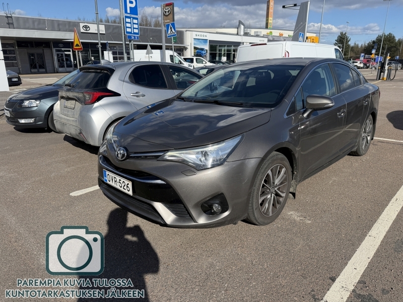 Toyota Avensis vaihtoauto