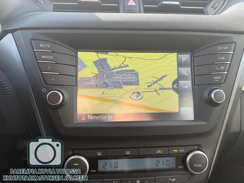 Toyota Avensis vaihtoauto