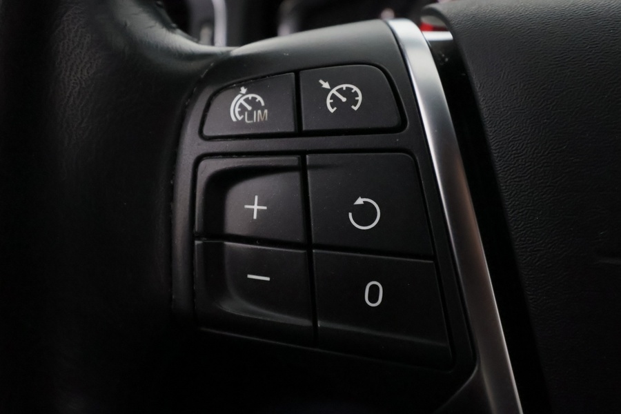 Volvo V60 Cross Country vaihtoauto