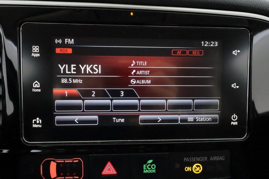 Mitsubishi Outlander PHEV vaihtoauto