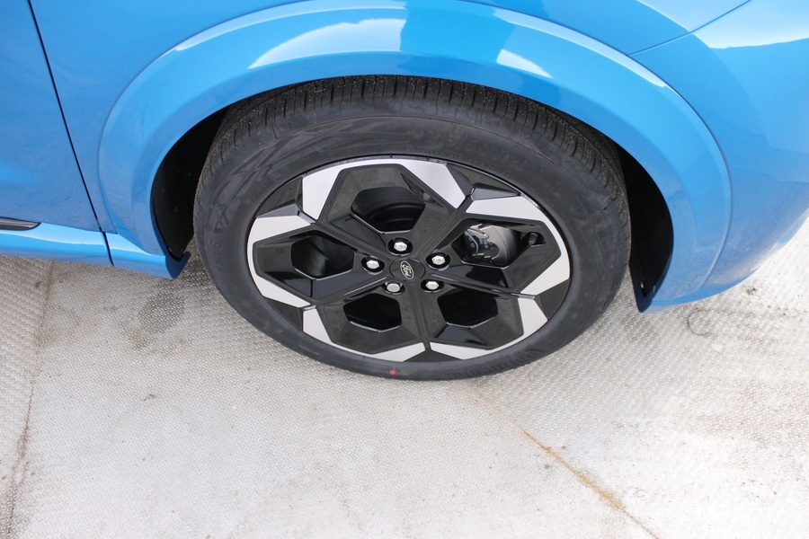 Ford Puma Gen-E vaihtoauto