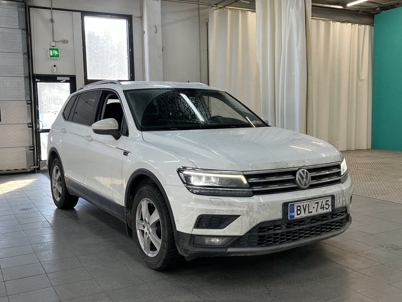 Volkswagen Tiguan Allspace vaihtoauto