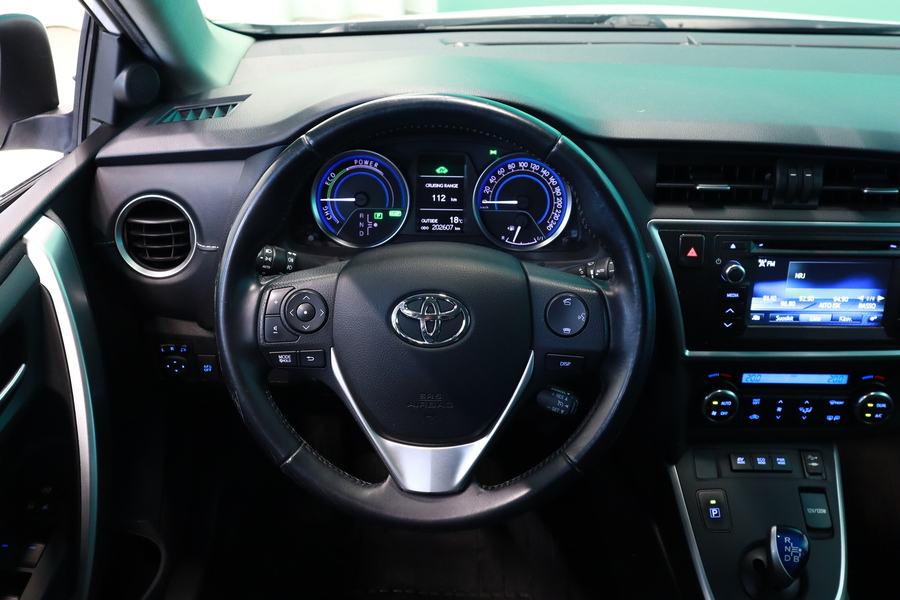 Toyota Auris vaihtoauto